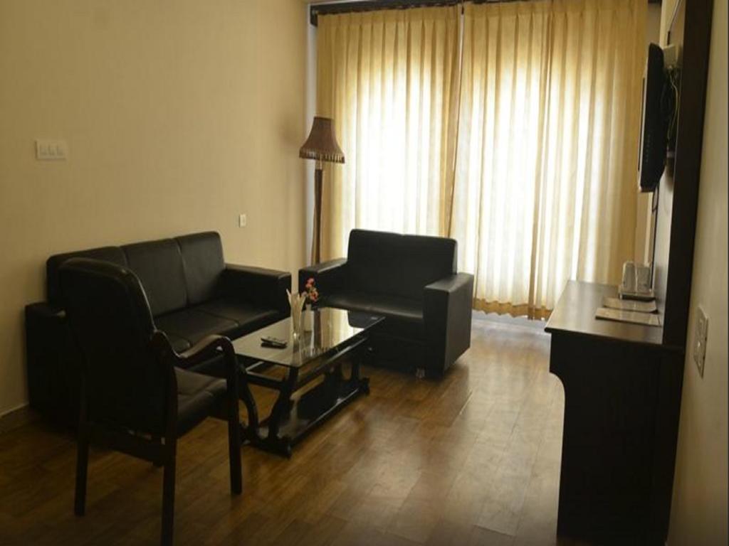 Seven Sky Clarks Exotica Bhuj Quarto foto