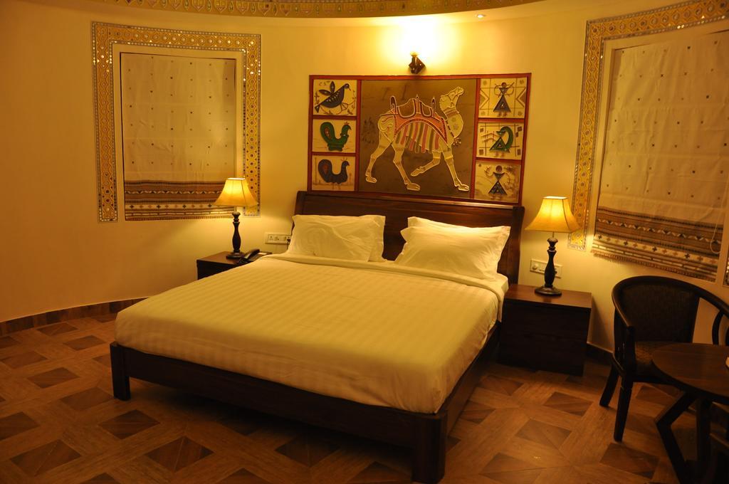 Seven Sky Clarks Exotica Bhuj Quarto foto