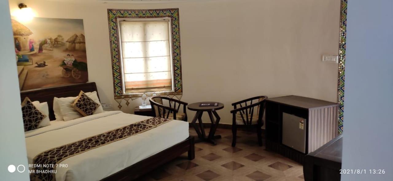 Seven Sky Clarks Exotica Bhuj Exterior foto