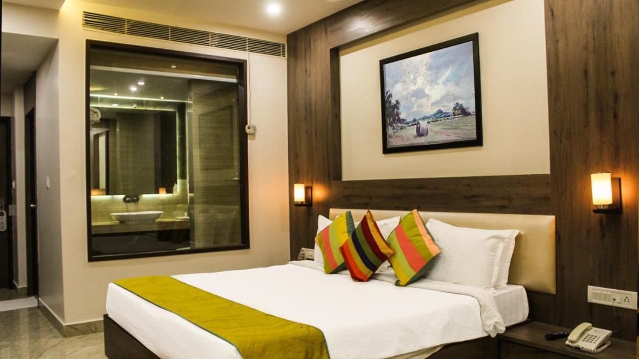 Seven Sky Clarks Exotica Bhuj Exterior foto