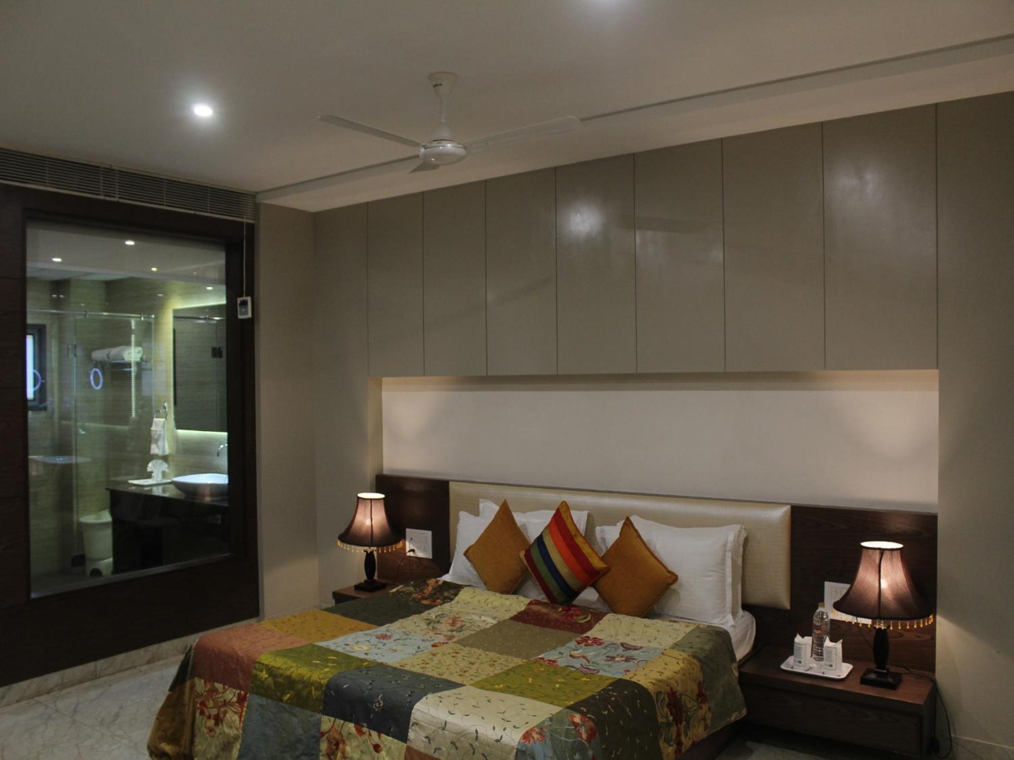 Seven Sky Clarks Exotica Bhuj Exterior foto