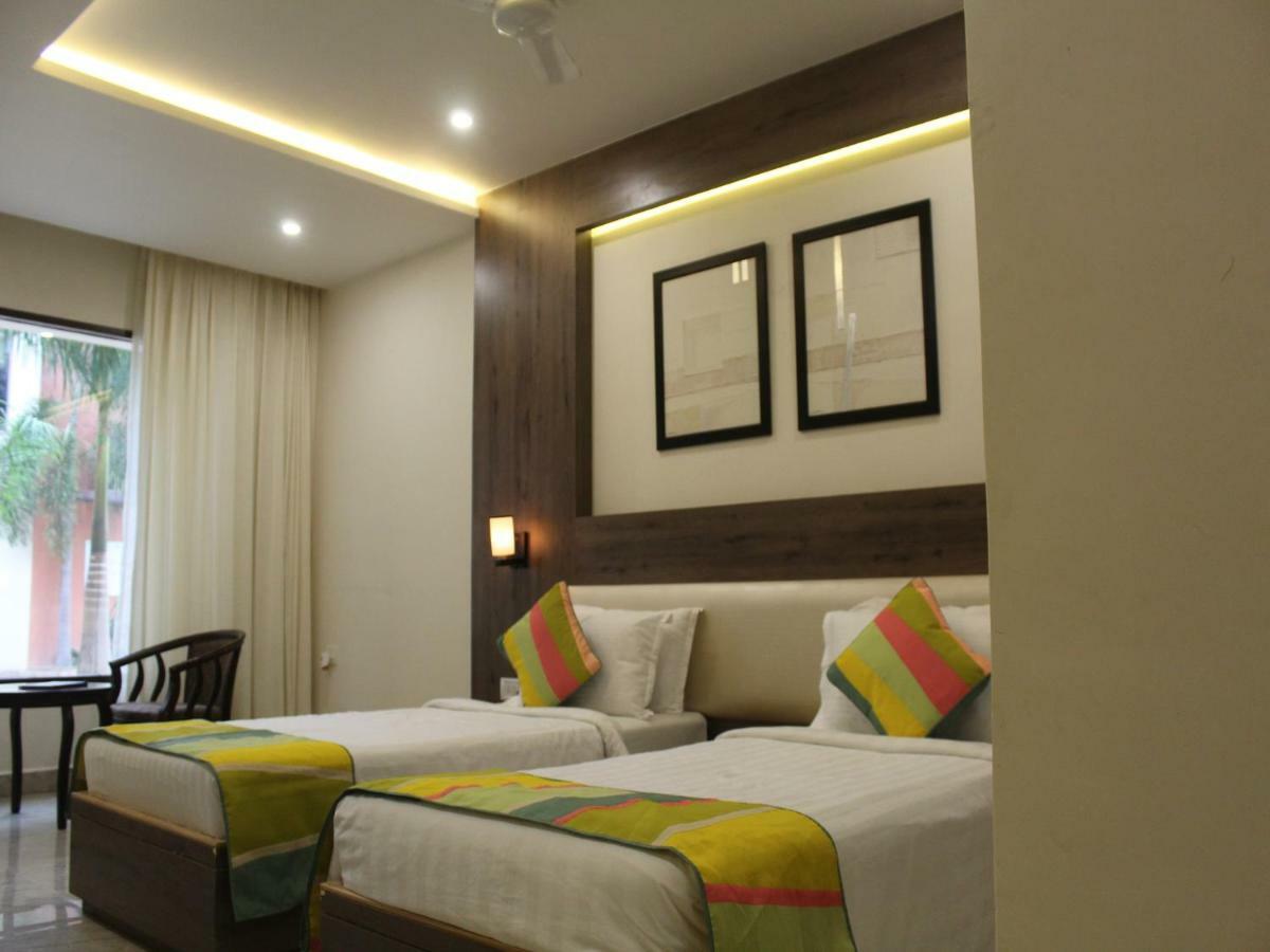 Seven Sky Clarks Exotica Bhuj Exterior foto