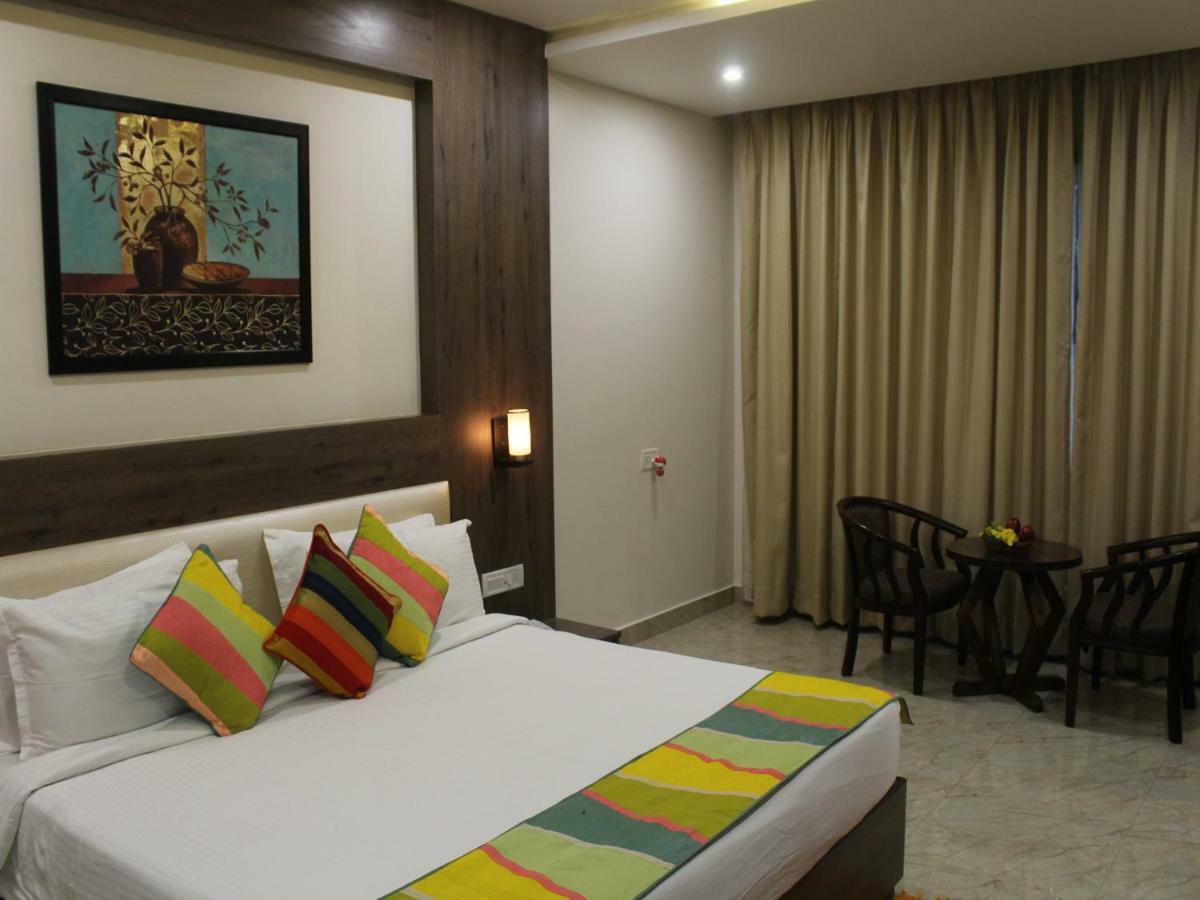 Seven Sky Clarks Exotica Bhuj Exterior foto